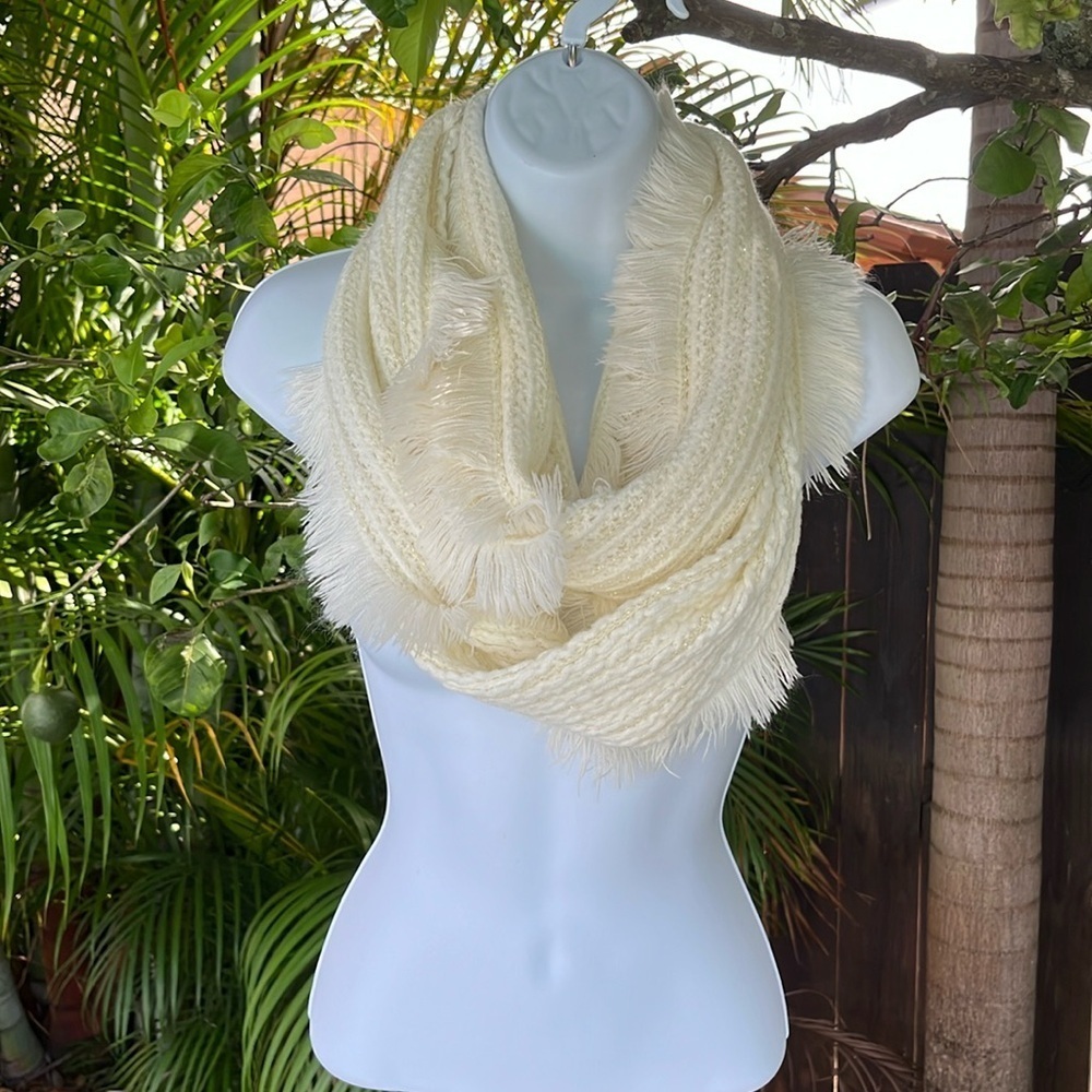 FAIRWEATHER Ivory & Gold Infinity Scarf